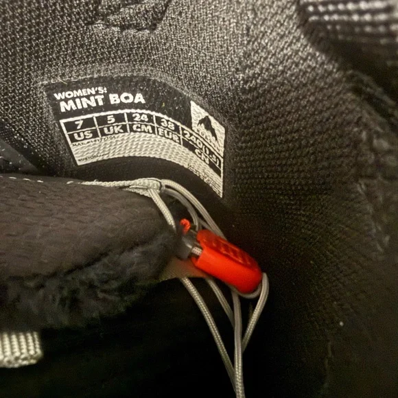 Women’s Burton Mint Snowboarding Boots - Picture 4 of 5